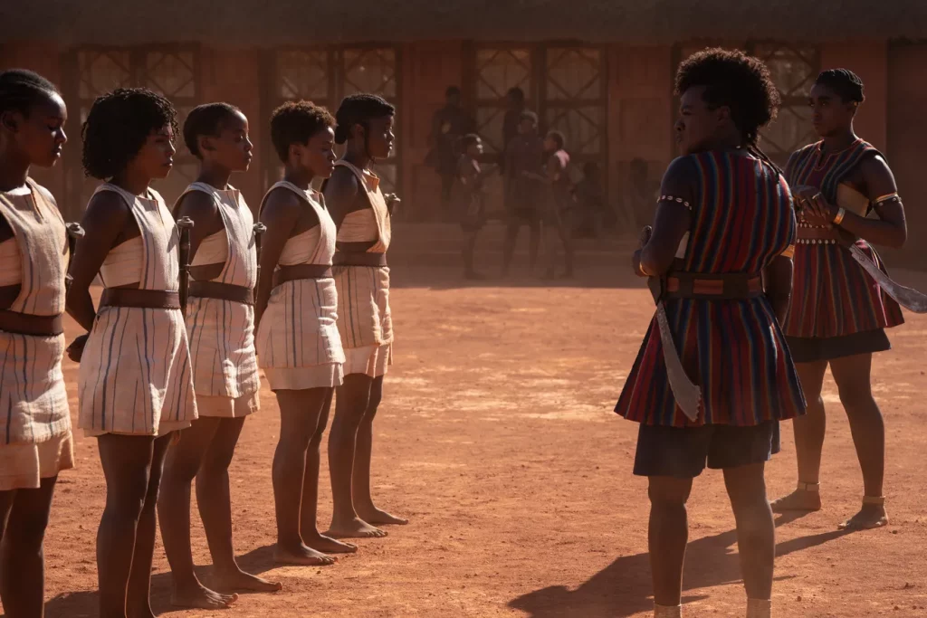 The woman king actors. Nanisca as Thuso Mbedu and her fellow Agoji recruits at training with Izogie as Lashana Lynch and Gen. Nanisca as Viola Davis.

